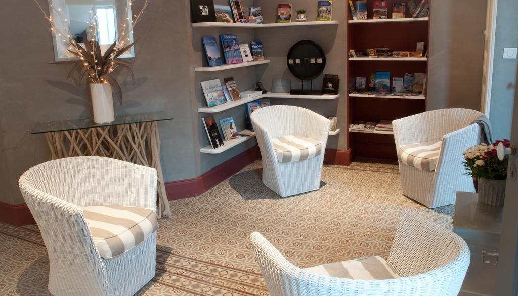 Maison L'Epicurienne เลส์ซาบล์-โดล็อนน์ ภายนอก รูปภาพ